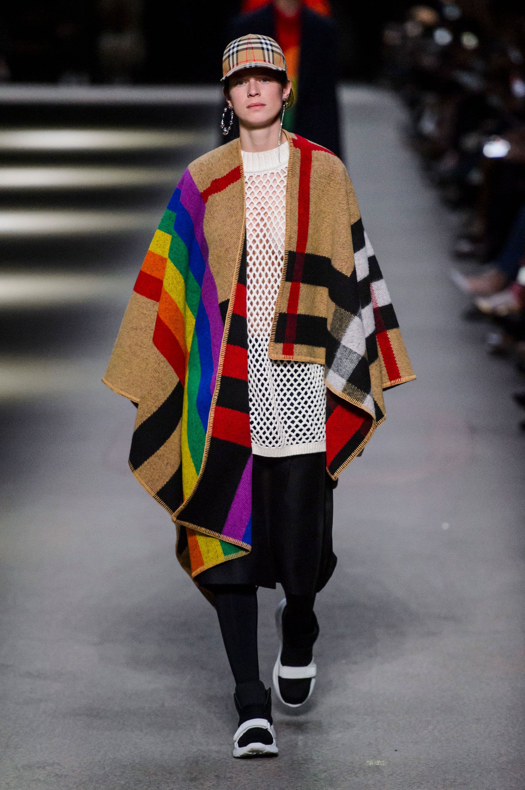 84 Looks From Burberry Fall 2018 Show – Burberry at London Fashion