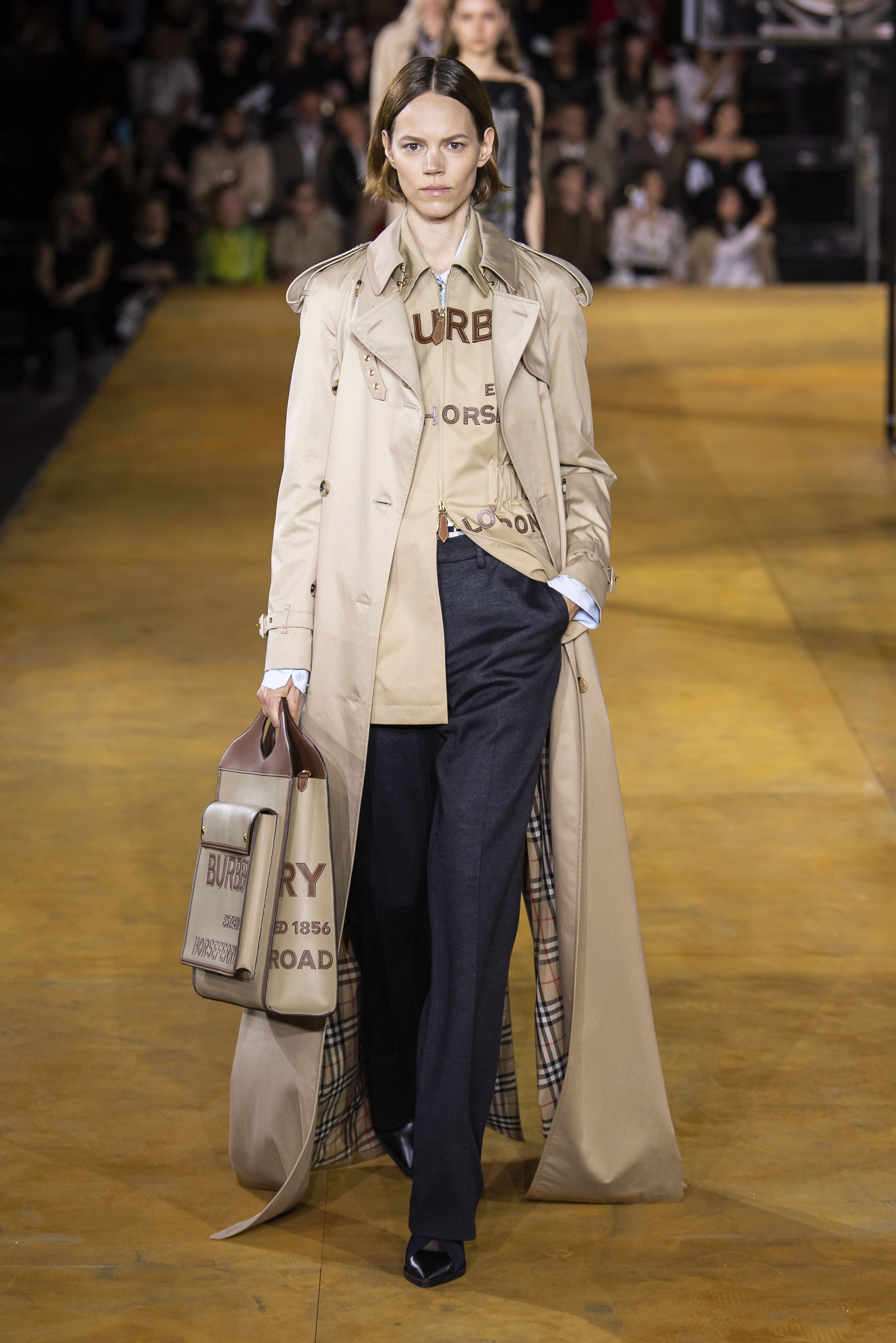 trench donna primaverile
