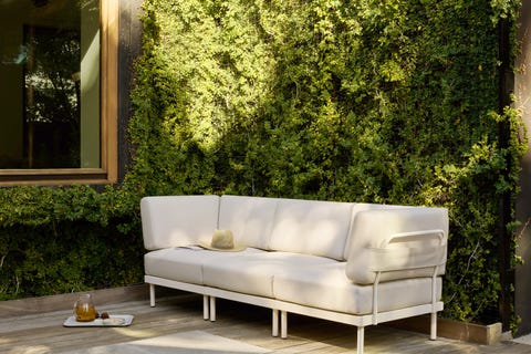 Burrow Debuts Relay, Its First-Ever Outside Furnishings Assortment Burrow Debuts Relay, Its First-Ever Outside Furnishings Assortment