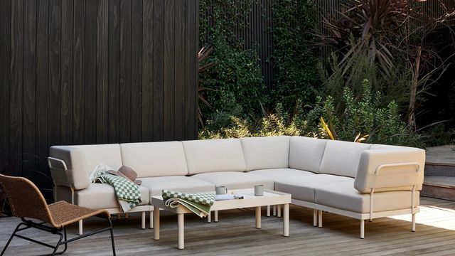 burrow relay outdoor sofa review