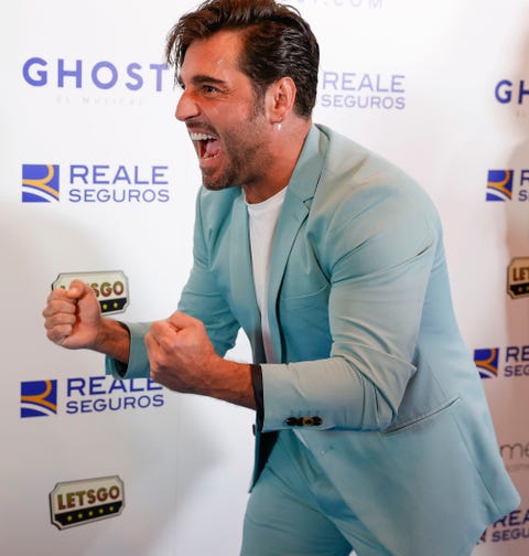 David Bustamante protagoniza el horror de la semana el cantante y su gesto en el estreno de ghost