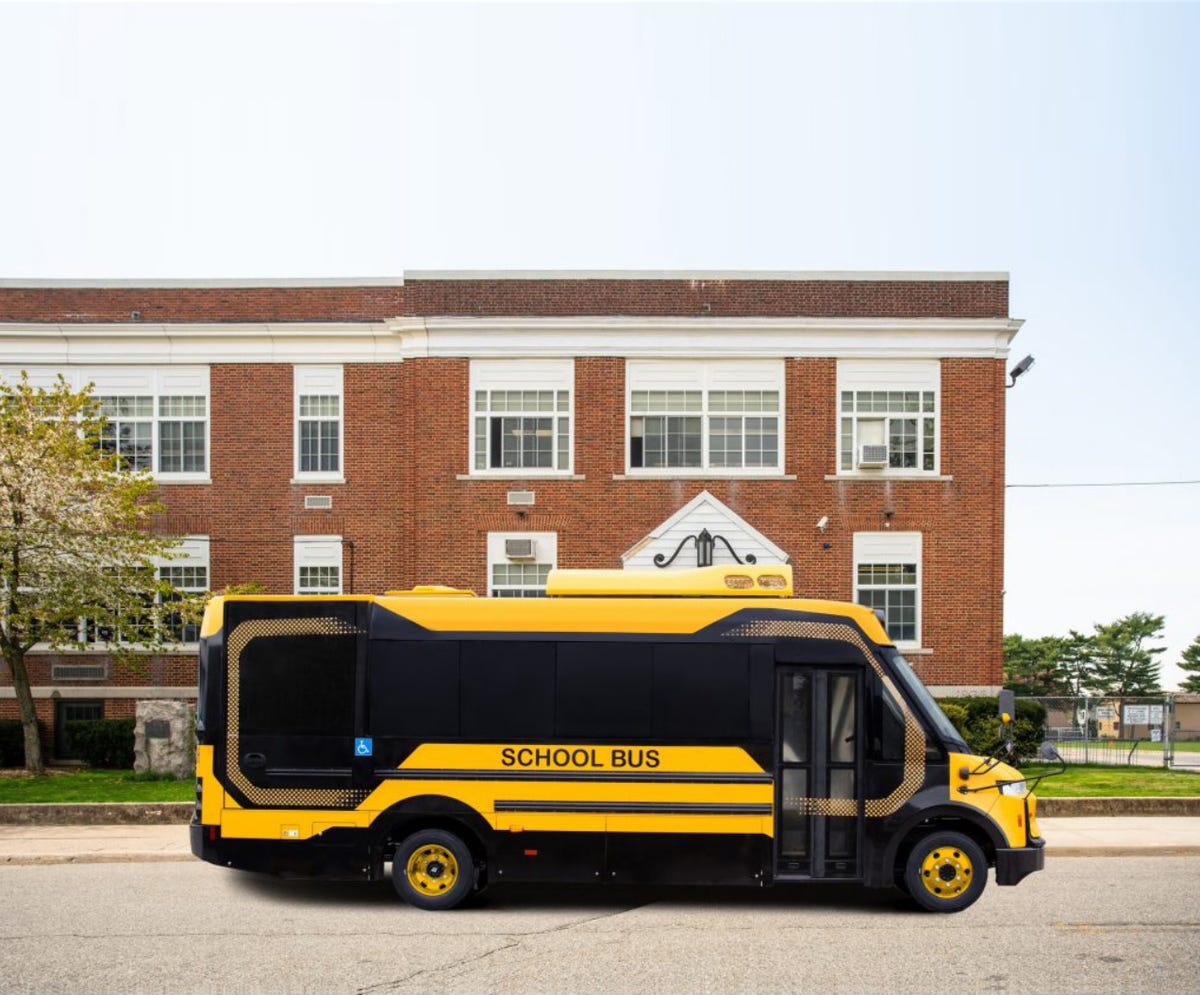 BYD unveils electric school bus with V2G Tech – Lumina School