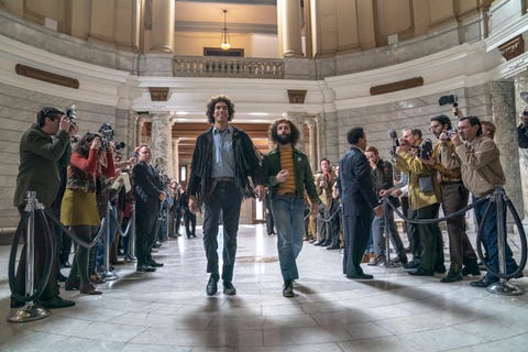 the trial of the chicago 7 l to r sacha baron cohen as abbie hoffman,  jeremy strong as jerry rubin in the trial of the chicago 7 cr niko tavernisenetflix © 2020