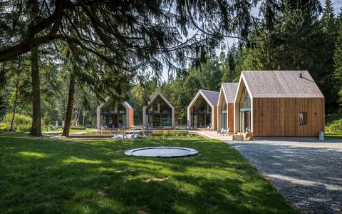 Cabañas con sauna y piscina en la entrada del Parque Nacional de Karkonosze