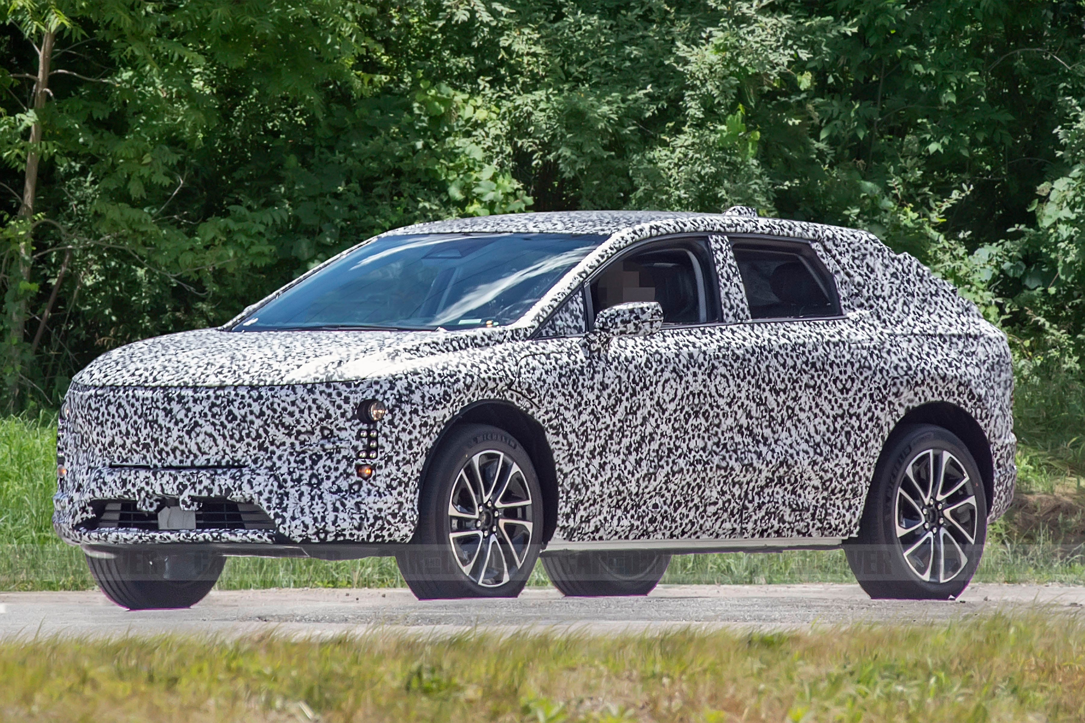 Updated 2020 Cadillac XT5 Doesn't Move the Needle