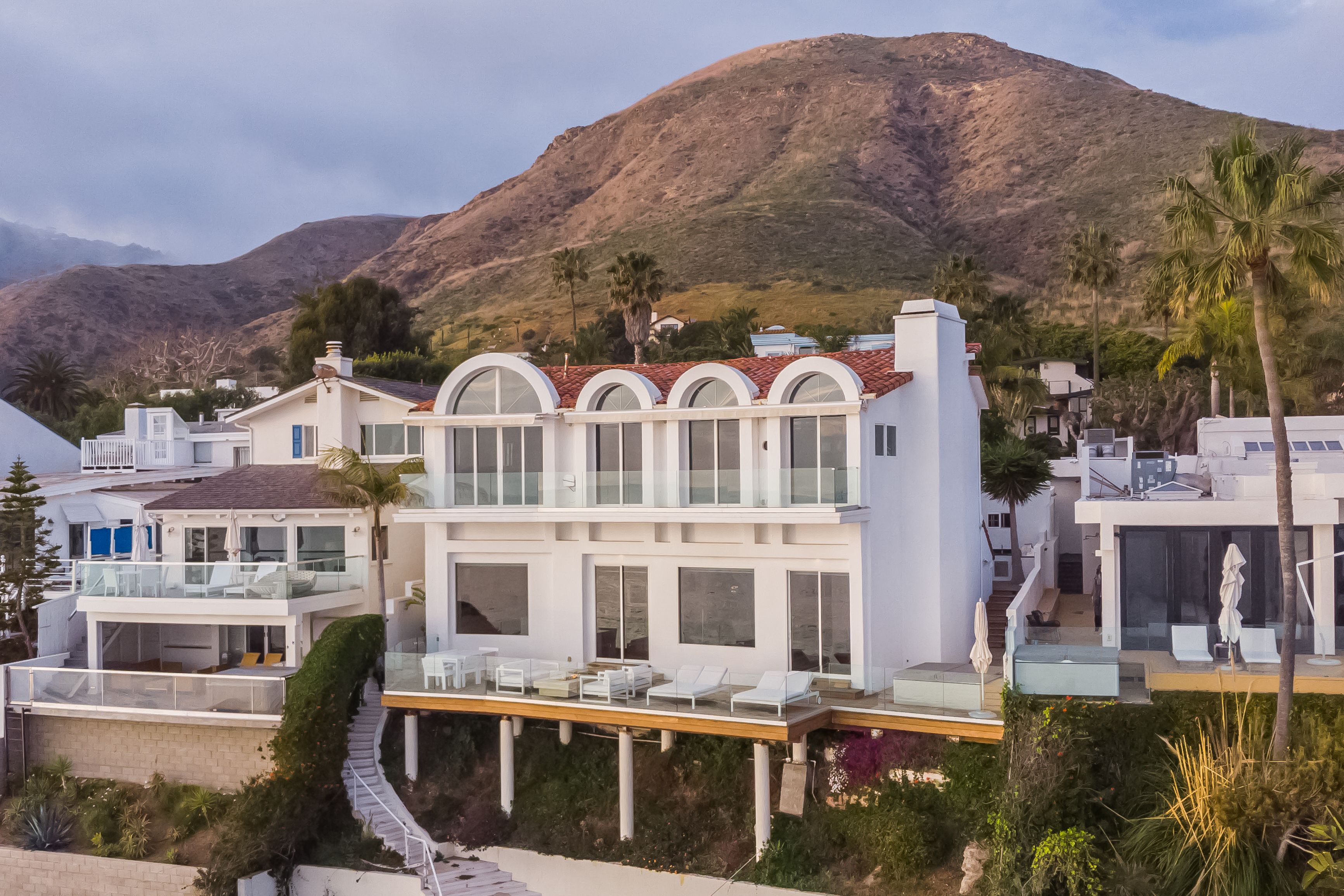 Photo: house/residence of the cool friendly intelligent  100 million earning Malibu, California, United States-resident
