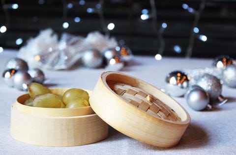 mesas de navidad ecofriendly vaporera con uvas