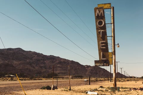 route 66 abandoned motel sign