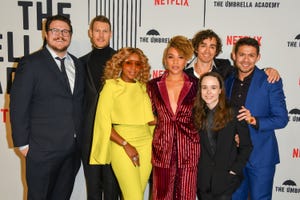 The Umbrella Academy Season 2 - Umbrella Academy Cast, Air ...