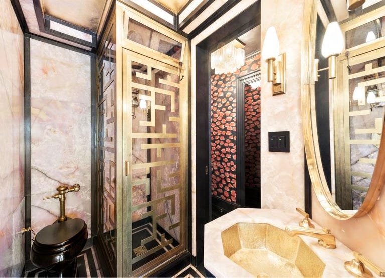 Celebrity Bathrooms - Most Insane Celebrity Bathrooms: Kris Jenner