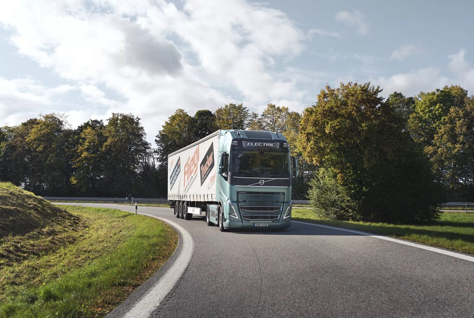 seven tests that ensure according to volvo the viability of freight transport with electric trucks