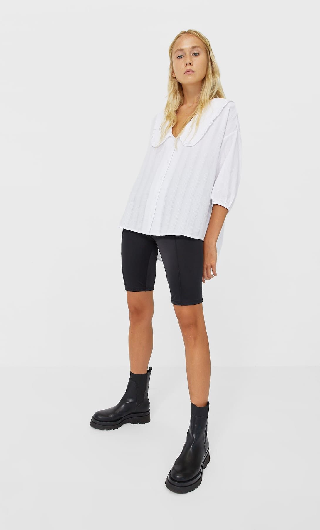 camisa blanca oversize stradivarius