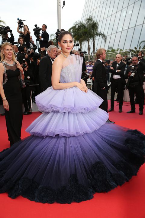 kranium Forklaring Trænge ind Cannes Film Festival 2019: Biggest princess dresses from the red carpet