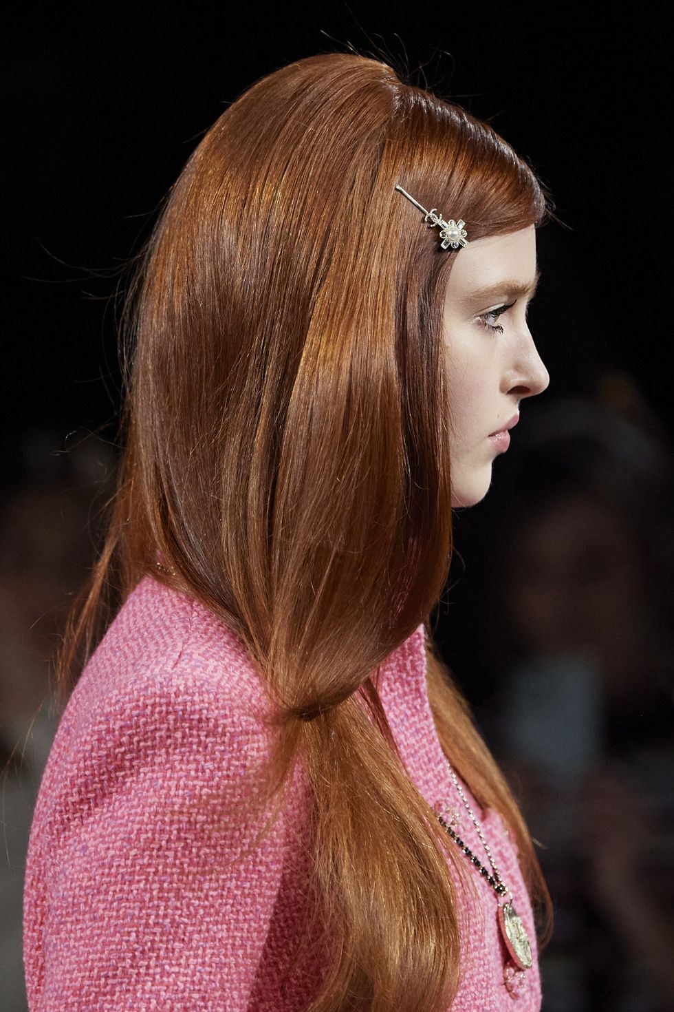 1 - Focus tendenza: i capelli rossi dell’autunno 2022 si portano in tonalità Cannella