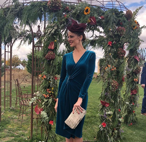 Eva González y su look de invitada otoño Cómo en una boda según Eva González