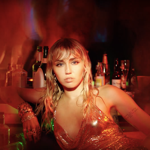 480px x 480px - Is Miley Cyrus' 'Slide Away' Music Video About Liam ...