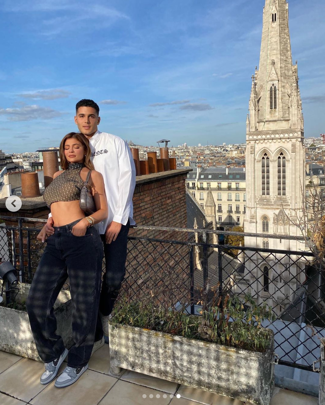 kylie y fai en parís