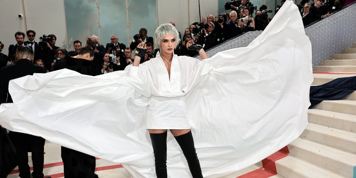 Cara Delevingne dazzles us by reinventing Karl Lagerfeld’s white shirt in her Met Gala 2023 look