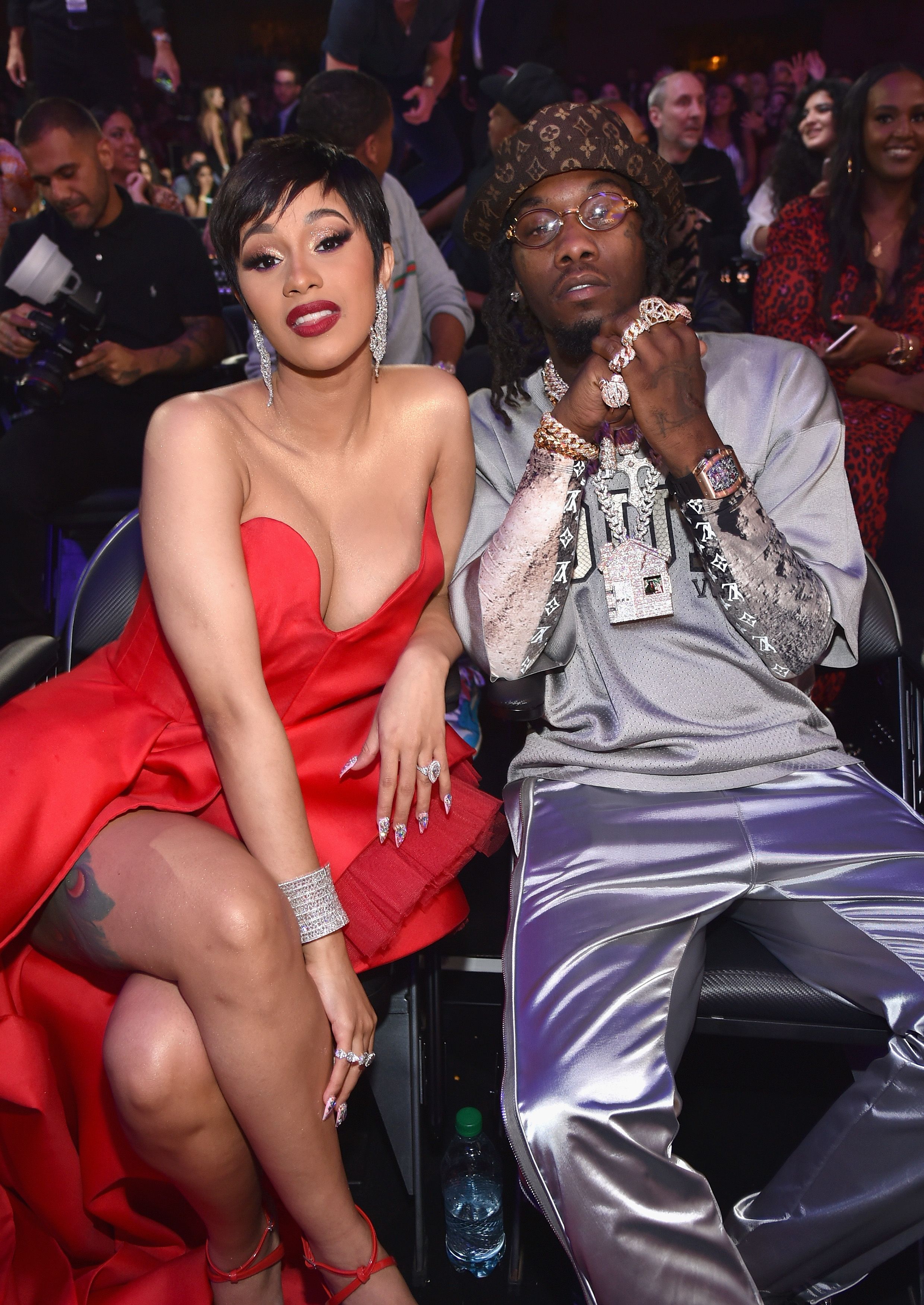 offset posts a naked photo of cardi b on instagram cardi b and offset just had the cutest instagram exchange - how to feel husband following naked girls on instagram