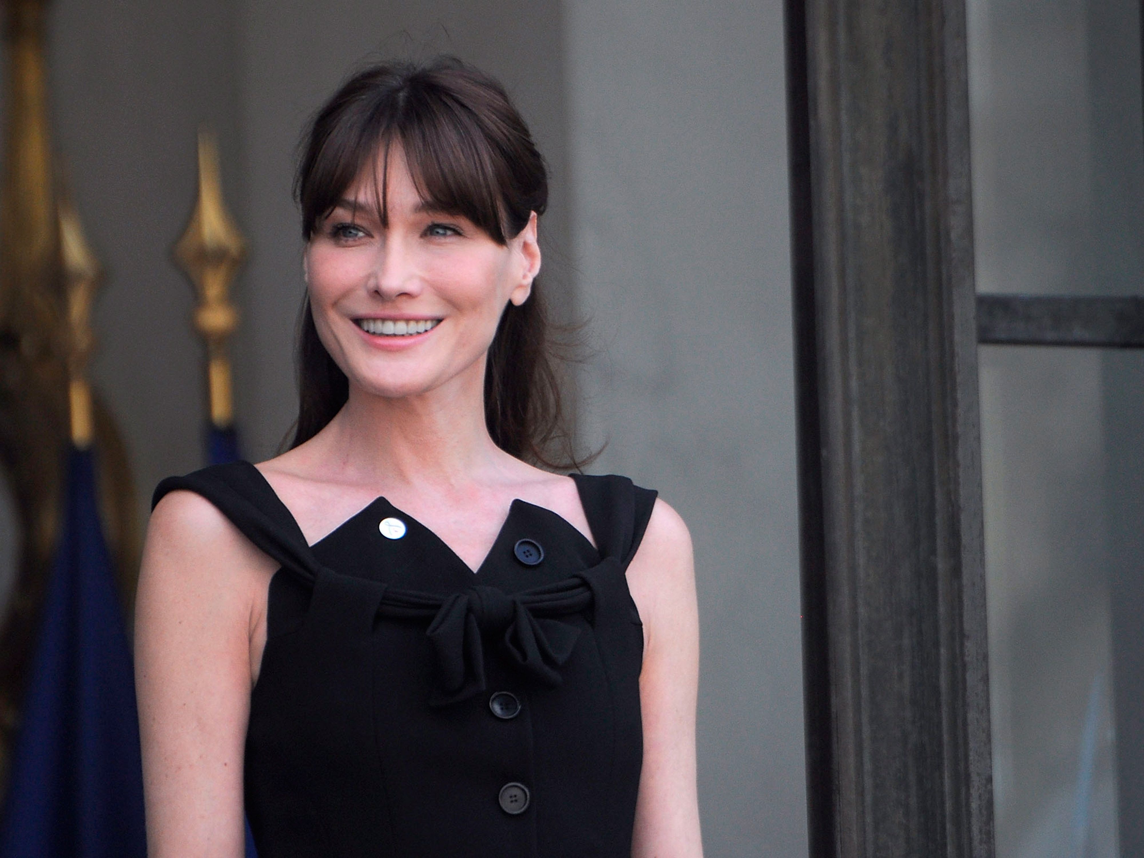 Carla Bruni Claims That Sexual Harassment Doesn T Happen In Fashion