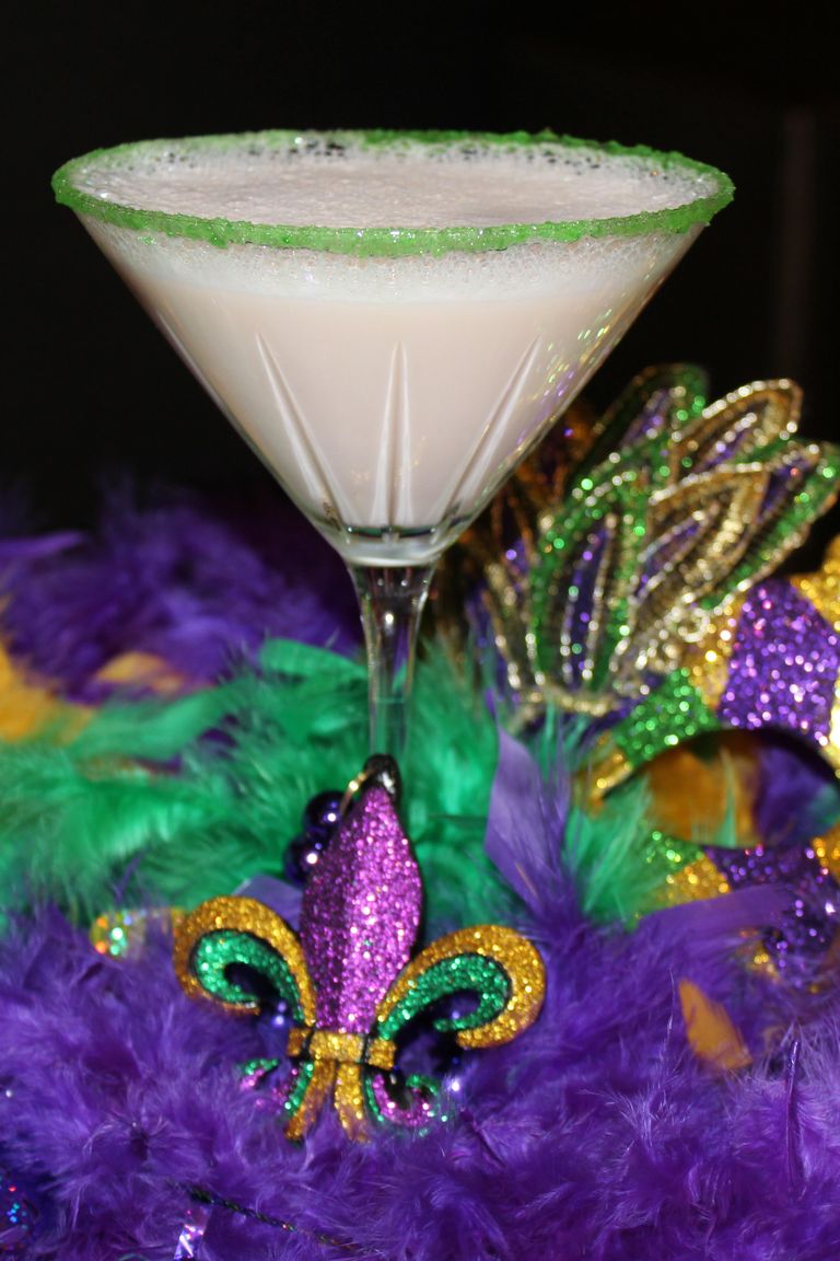 10+ Best Mardi Gras Drinks - Mardi Gras Cocktail Recipes for Fat Tuesday