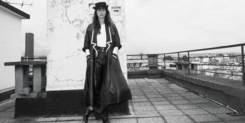 Monochrome, Bag, Monochrome photography, Style, Black-and-white, Luggage and bags, Street fashion, Handbag, Sun hat, Guard rail, Monochrome, Bag, Monochrome photography, Style, Black-and-white, Luggage and bags, Street fashion, Handbag, Sun hat, Guard rail,