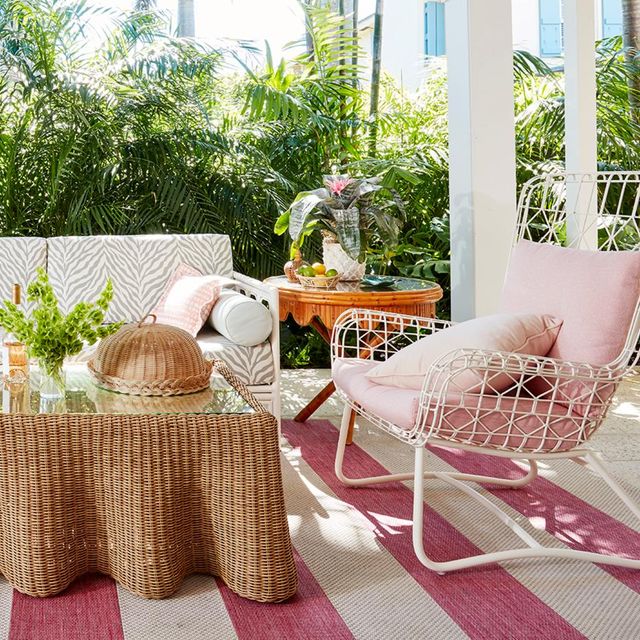 13 Best Outdoor Furniture Fabrics, What Is The Best Outdoor Fabric For Cushions