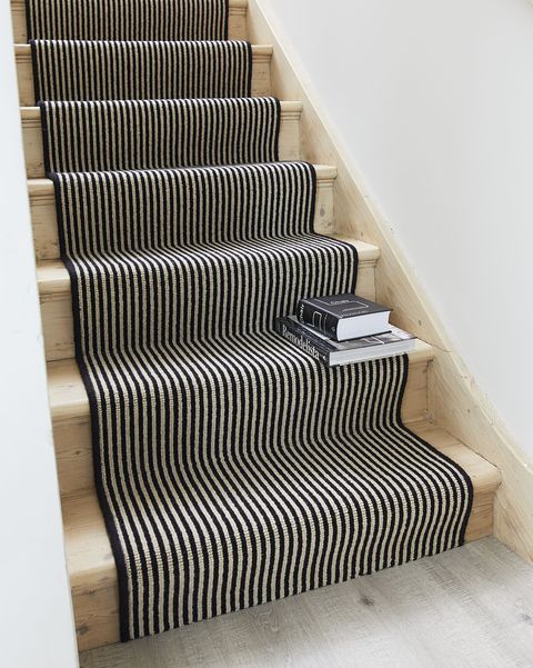 Stair Carpet: 14 Stair Carpet Ideas