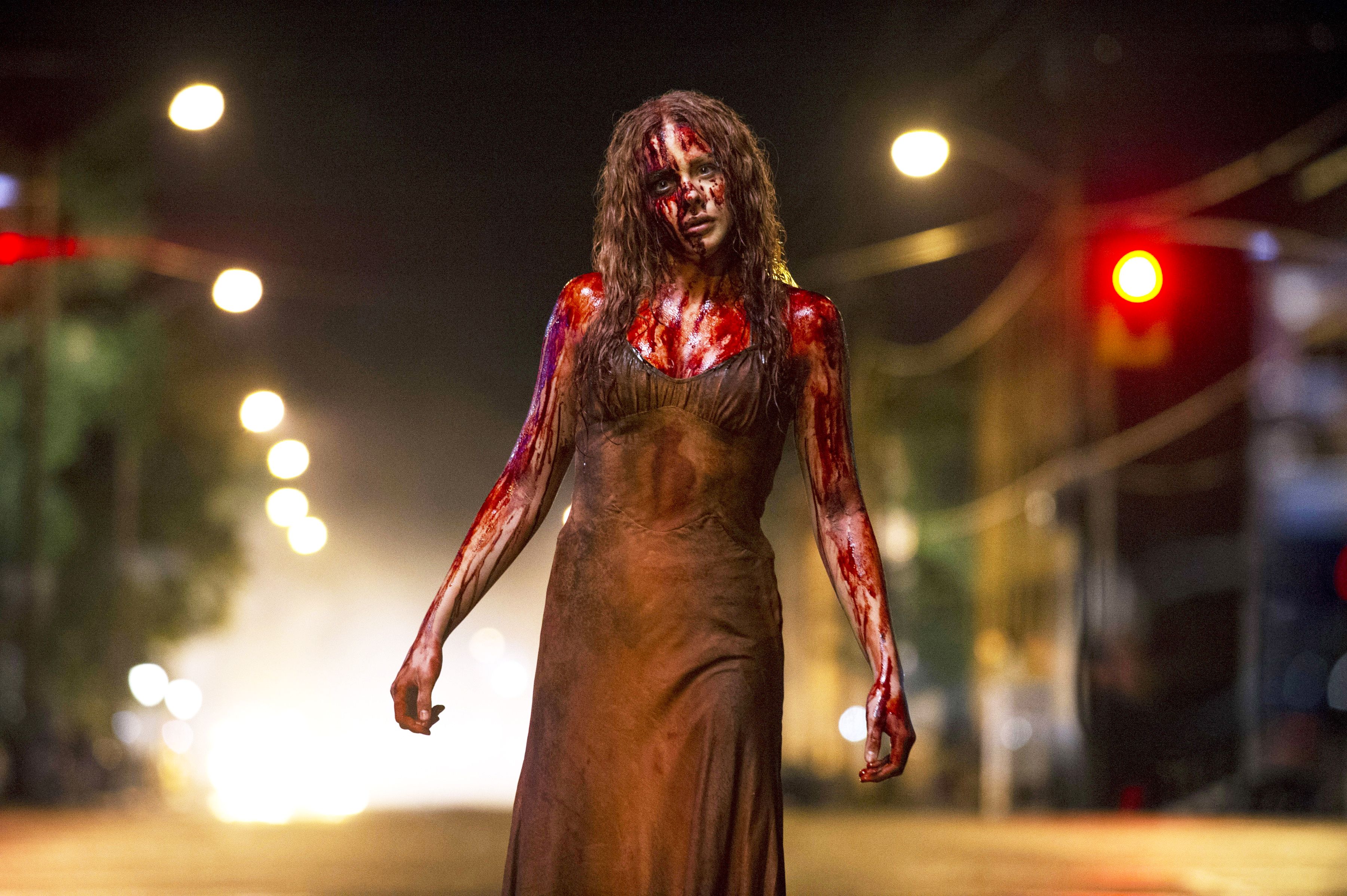 11 Steps to Getting Carrie-fied for Halloween - Halloween Carrie Makeover