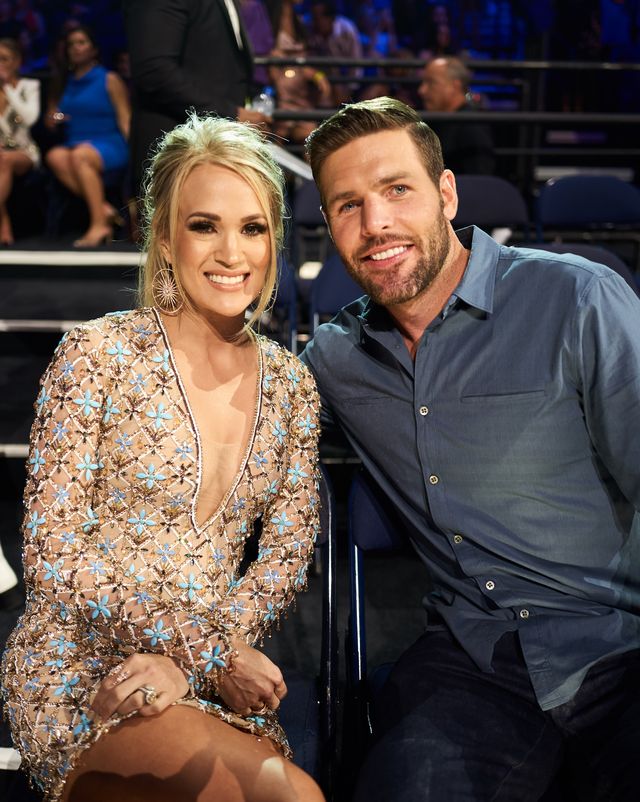2019 cmt music awards   backstage  audience