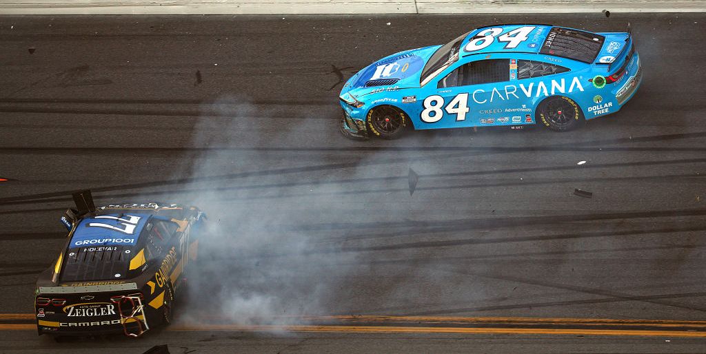 Video: First Crash Comes Early at the Daytona 500