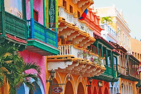 Town, Architecture, Balcony, Building, House, Neighbourhood, Facade, Tree, Real estate, Home, Town, Architecture, Balcony, Building, House, Neighbourhood, Facade, Tree, Real estate, Home,