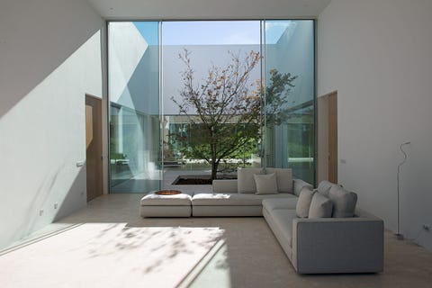Proyectos con puertas correderas de cristal que conectan espacios in&out Proyectos con puertas correderas de cristal que conectan espacios in&out