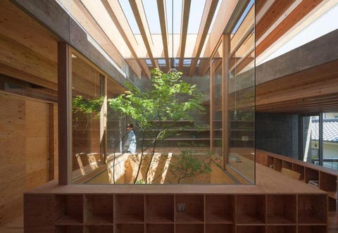 Casa Moderna Arredi In Legno Corte Verde In Giappone