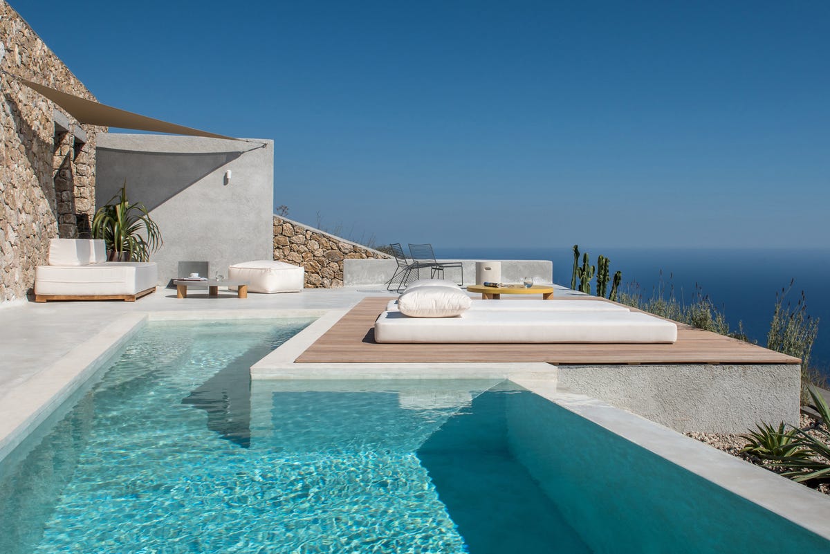 Una idílica casa de vacaciones (con piscina) en Santorini