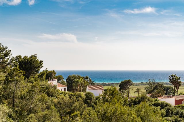 casa en menorca con terraza estilo mediterráneo natural y fresco