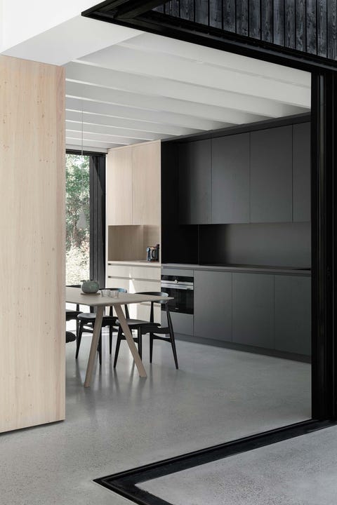 Casa de campo moderna Cocina con office Casa de campo moderna Cocina con office