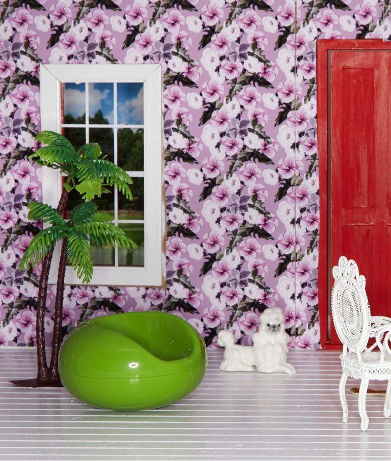 Casa de muñecas en miniatura pálido Púrpura Flor Diseño de papel tapiz de arrastre 