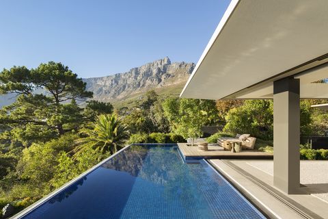 Casa familiar de SAOTA en Sudáfrica con techo de cristal