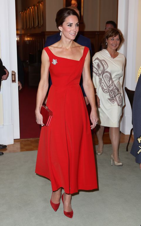 Doorweekt Leugen Blokkeren De mooiste 12 jurken die Kate Middleton óóit droeg.