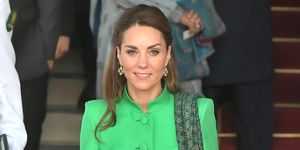 CASA REAL BRITÁNICA - Página 48 Catherine-duchess-of-cambridge-departs-with-prince-william-news-photo-1571133268.jpg?crop=1.00xw:0.334xh;0,0