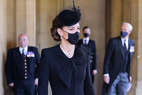 Kate Middleton pearl necklace in honor of Queen Elizabeth