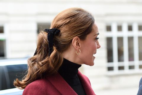 Kate Middleton Can't Stop Wearing Hair Bows - Kate 