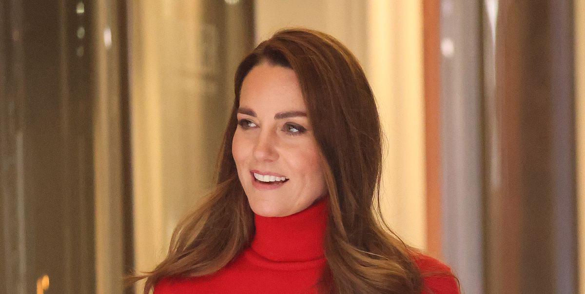 Duchess of Cambridge steps out for Imperial War Museum exhibition