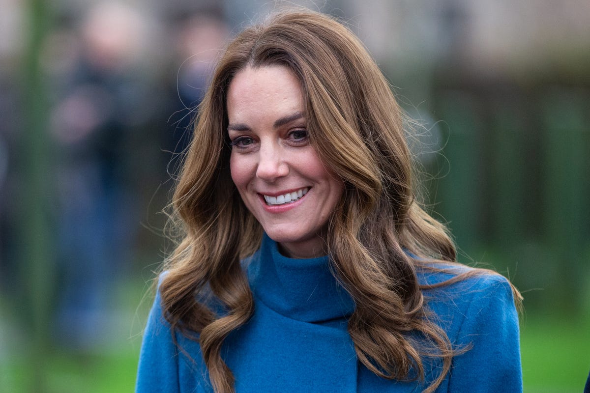 Kate Middleton wore her hair super straight to thank the NHS