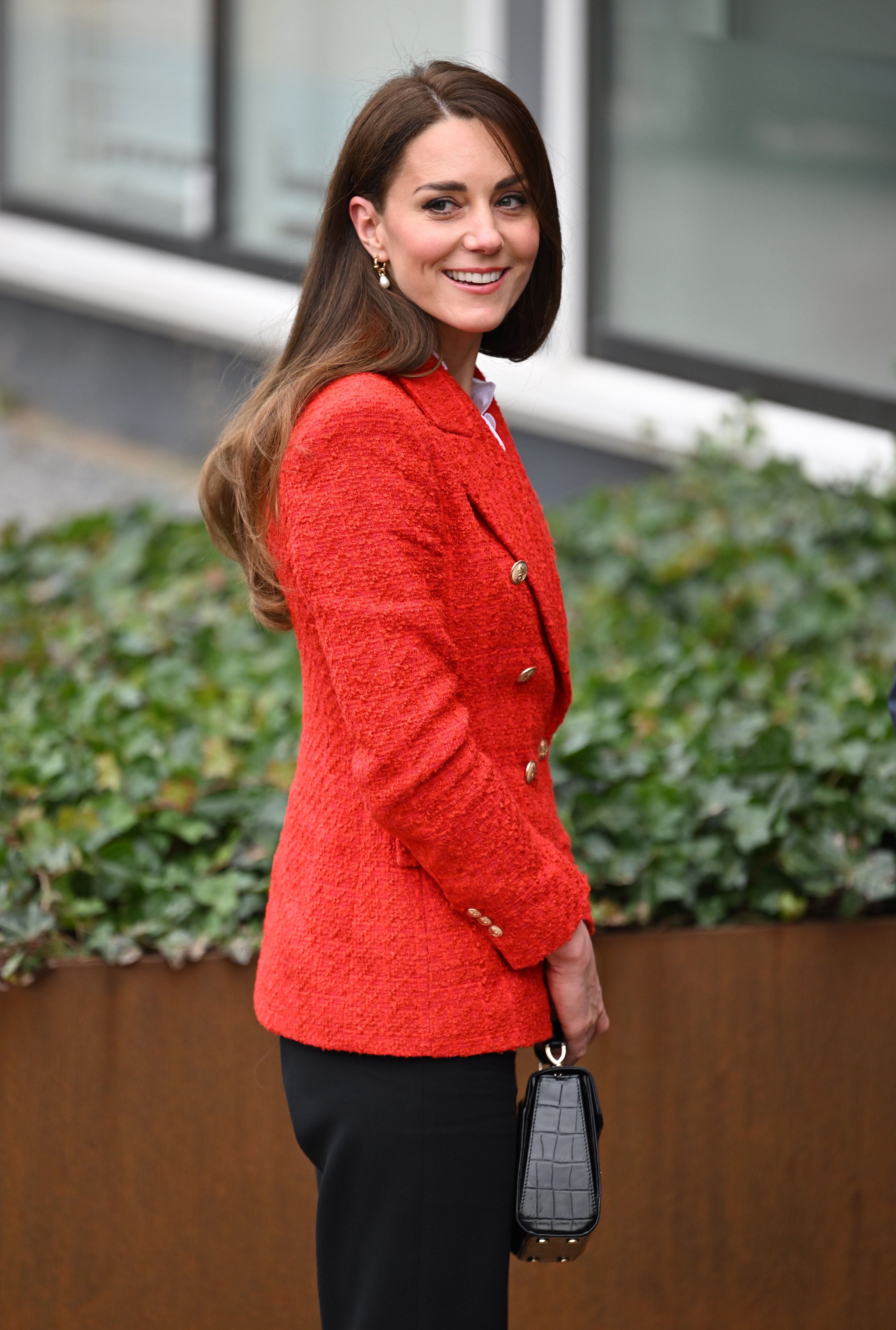 Recreatie marketing handelaar Kate Middleton draagt een rode blazer van Zara in Kopenhagen