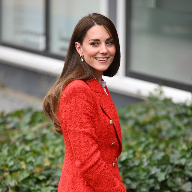 Kate Middleton draagt rode van Zara Kopenhagen