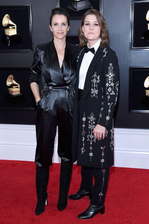 Grammy Awards 2019 Red Carpet's Cutest Celebrity Couples & PDA Photos