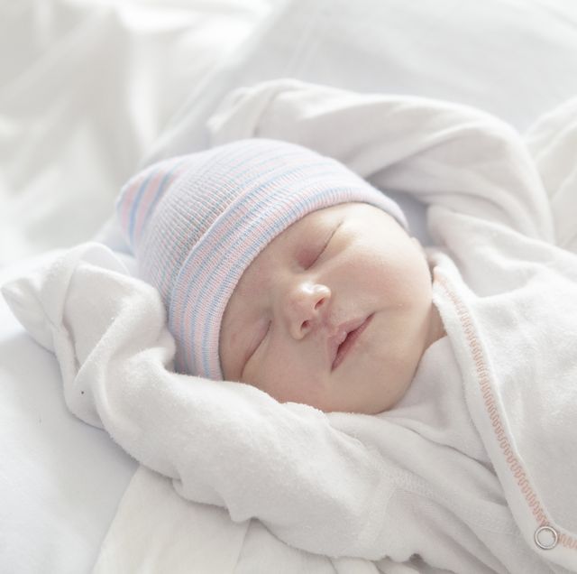 Cómo ayudar al recién nacido a acostumbrarse al mundo sin sobresaltos
