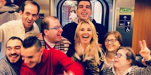 Hair, Eyewear, Face, Head, Vision care, Glasses, Smile, People, Fun, Social group, Hair, Eyewear, Face, Head, Vision care, Glasses, Smile, People, Fun, Social group,